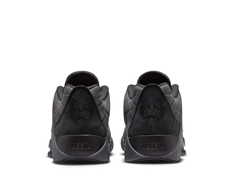 LeBron Witness 9 Basketball Shoe - Men's