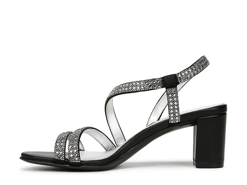 Vanessa Sandal