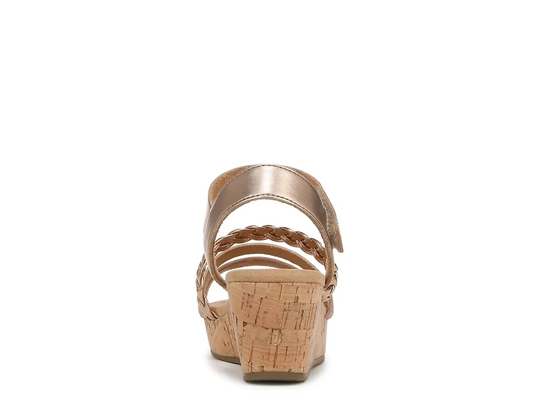 Lovely Wedge Sandal