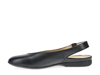 Lea Flat