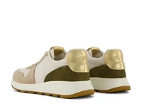 TRVL LITE Retro Sneaker