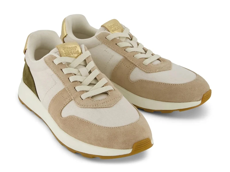 TRVL LITE Retro Sneaker