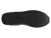 Oasis Runner Sneaker