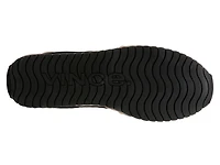 Oasis Runner Sneaker