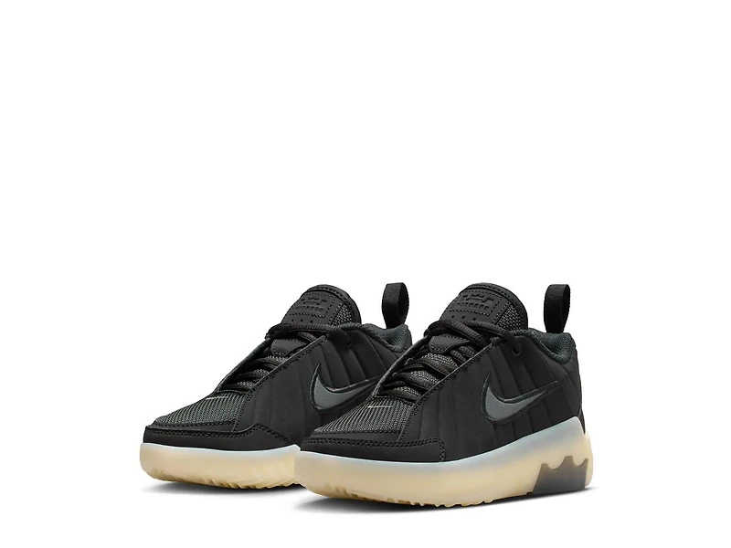 LeBron Witness 9 Sneaker