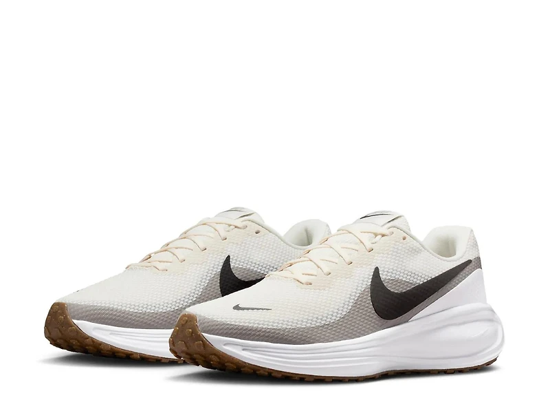 Revolution 8 Running Shoe