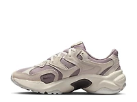 AL8 Sneaker - Women's
