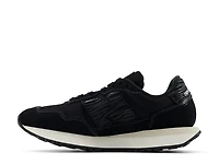 237 Sneaker