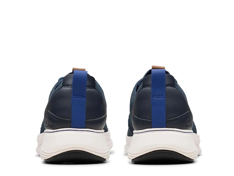 Motion Trek MX Sneaker