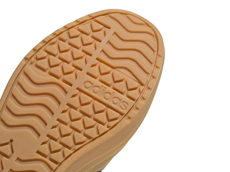 VL Court Bold Platform Sneaker