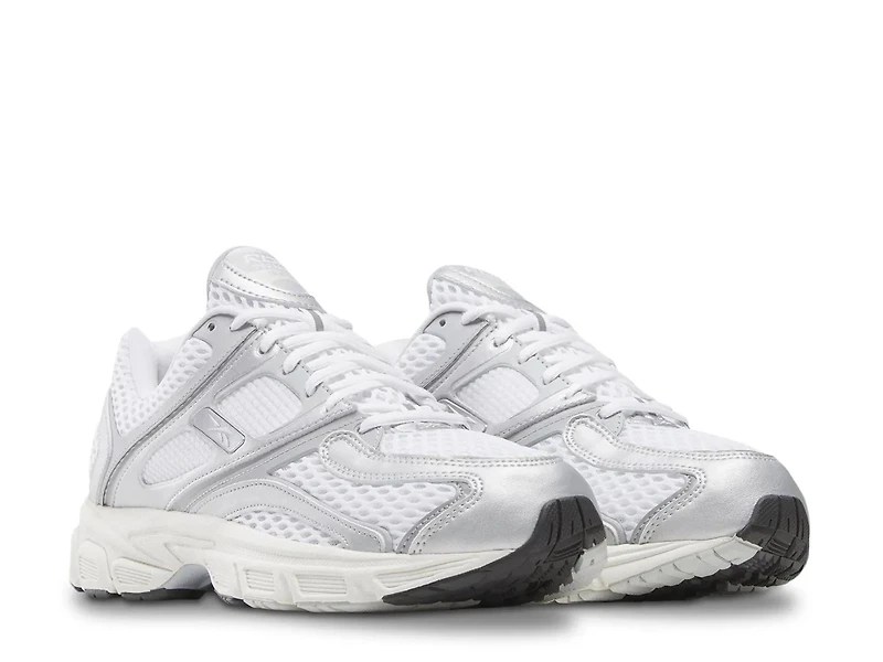 Premier Trinity Sneaker