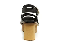 Groove Platform Sandal