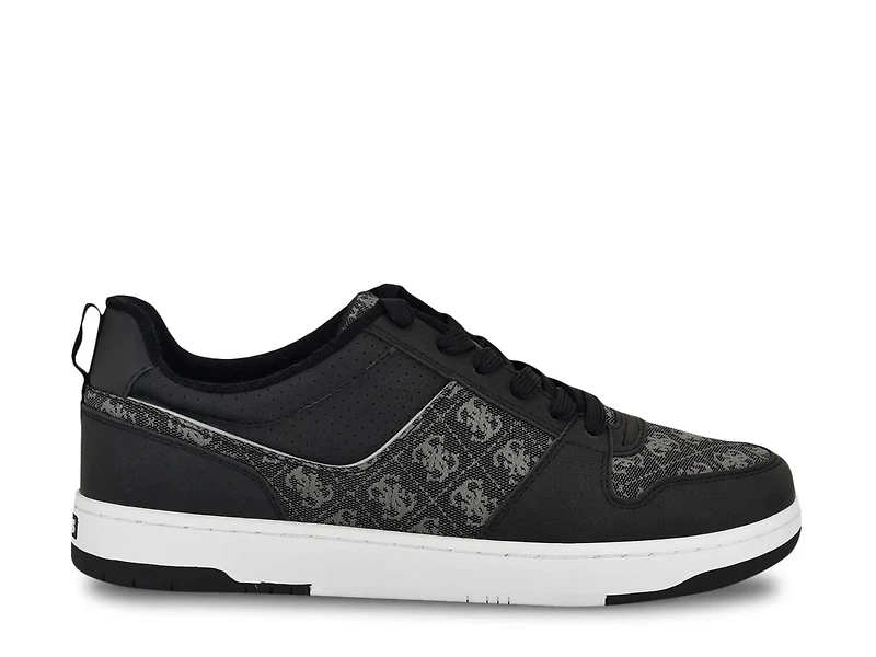 Tryon Sneaker