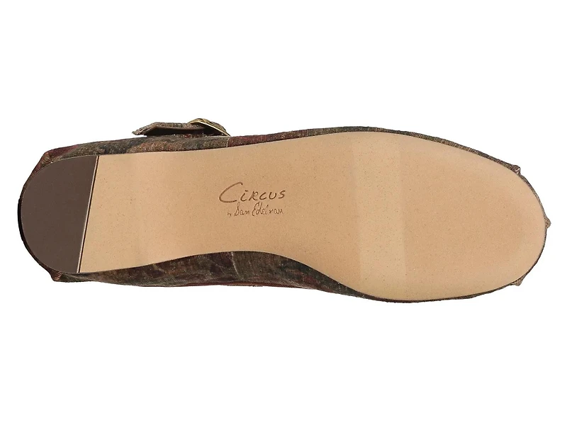 Zuri Ballet Flat
