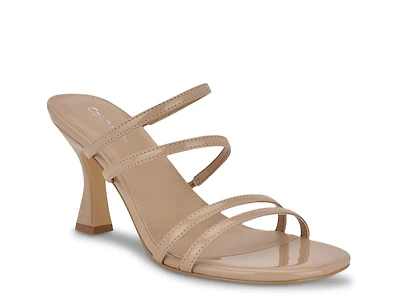 Jayla Sandal