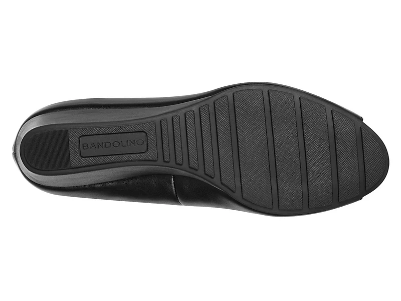 Candra Wedge Pump