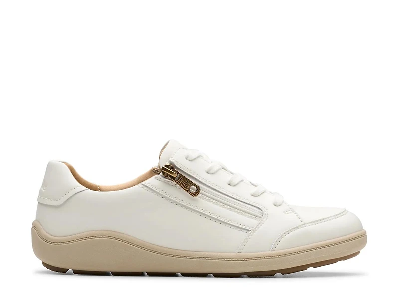 Bryianne Bayla Sneaker