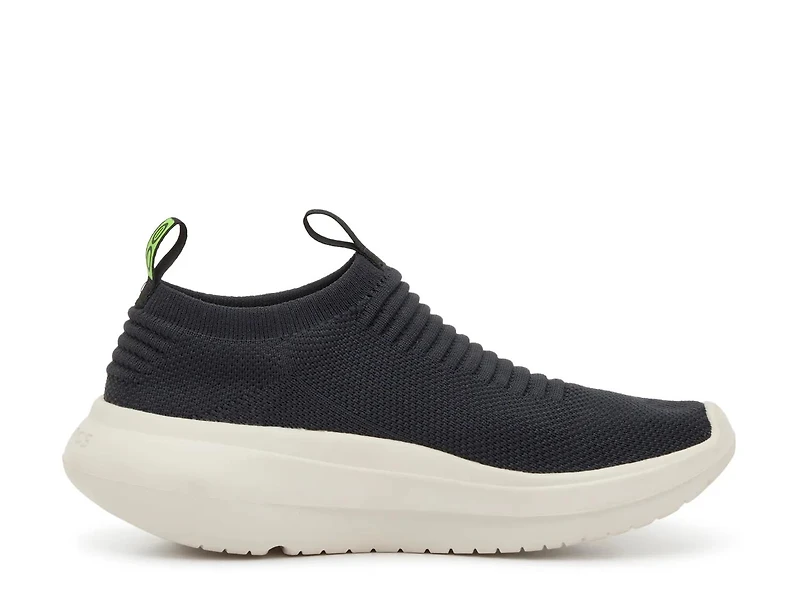 OOmy Zen Slip-On Sneaker
