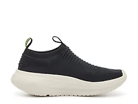 OOmy Zen Slip-On Sneaker
