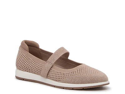 Steffani Mary Jane Flat