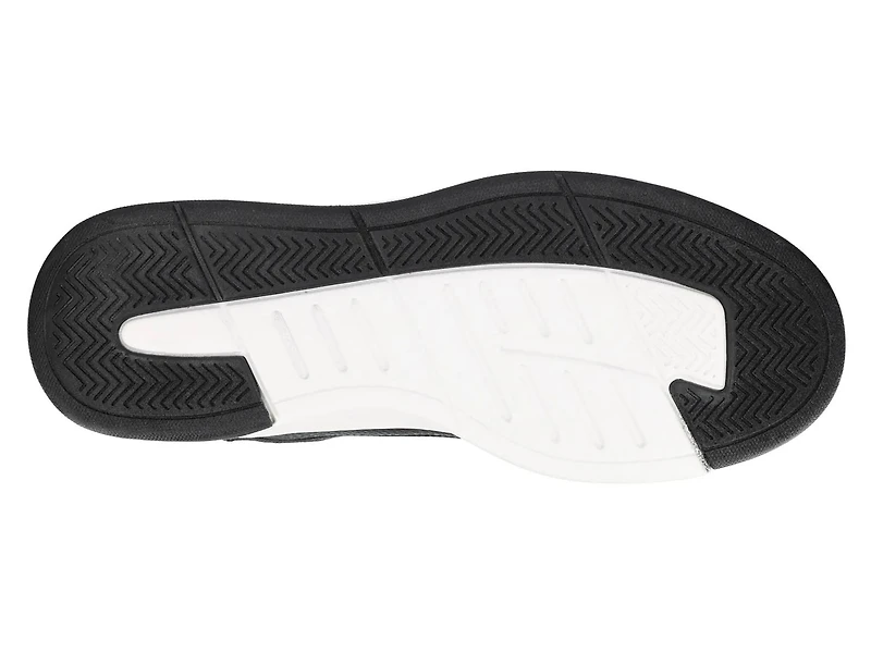 Swift Casual Sneaker