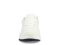Swift Casual Sneaker