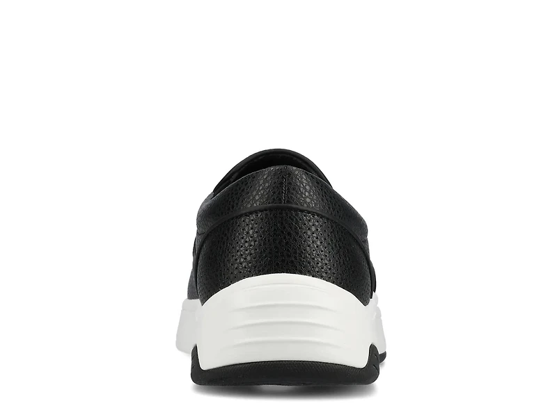 Townes Casual Slip-On Sneaker