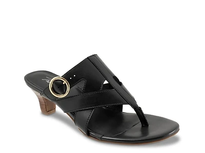 Nikki Sandal