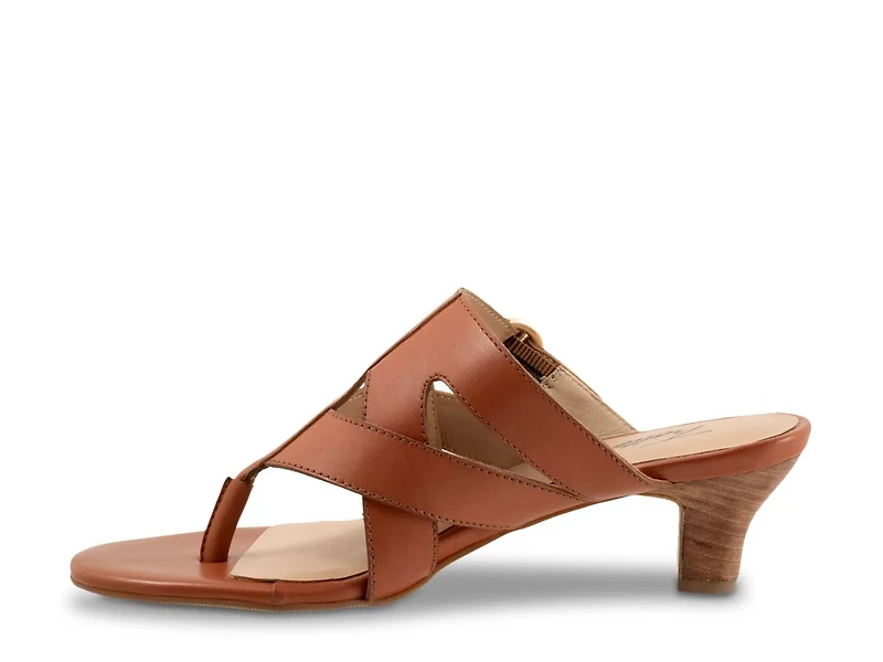 Nikki Sandal