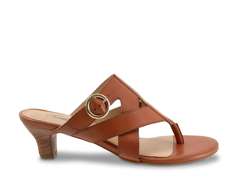 Nikki Sandal