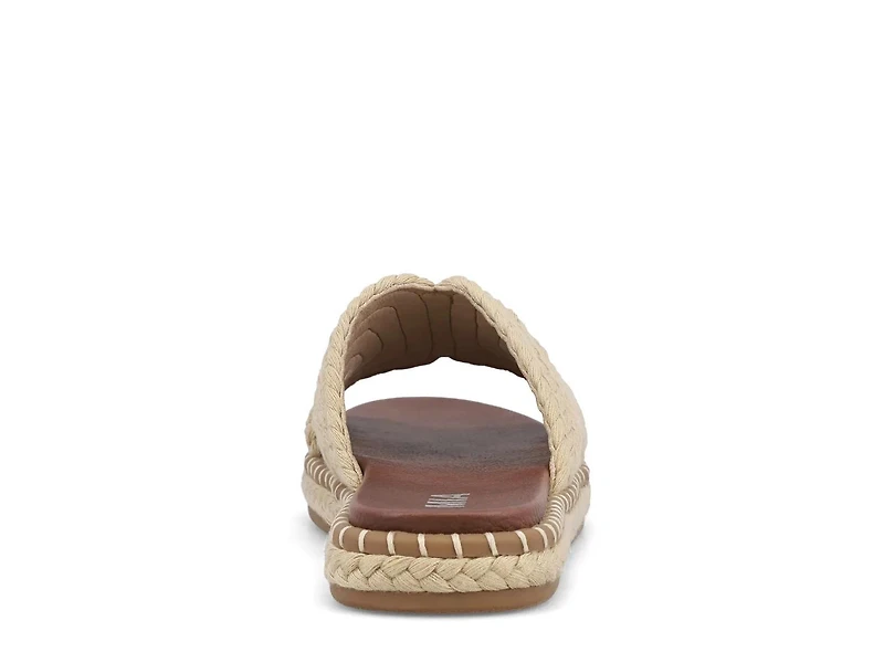 Sirah Sandal