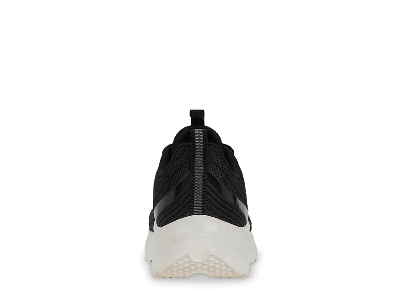 Helio Trainer Sneaker