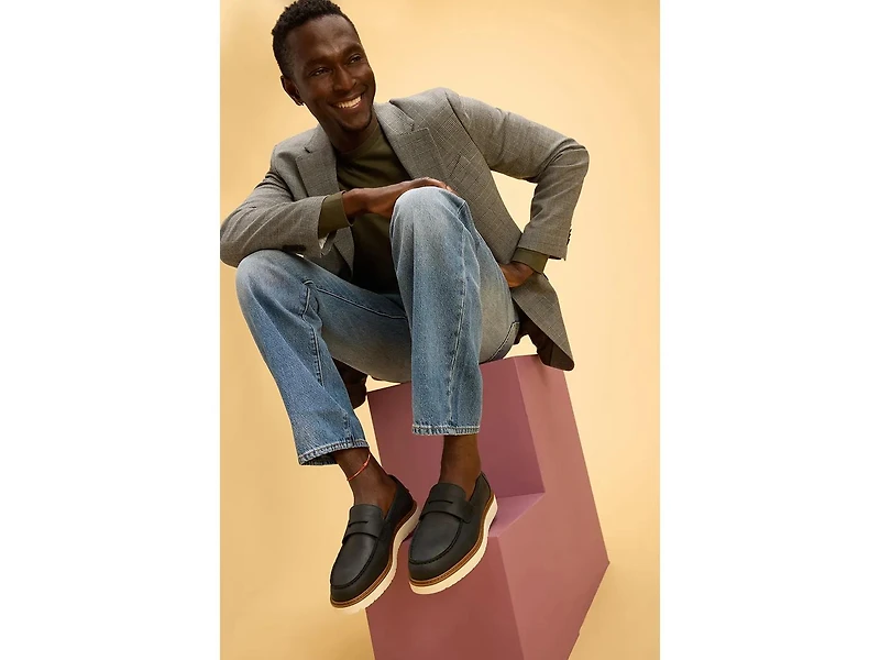 TRVL LITE Havana Penny Loafer