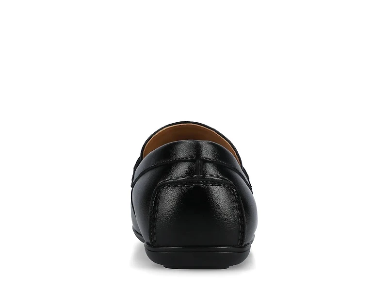 Yates Penny Loafer