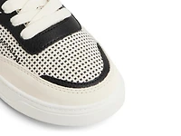 Vivianne Sneaker