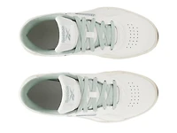 Court Advance Surge Sneaker