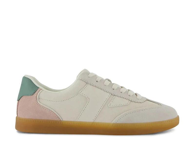 Collins Sneaker
