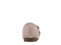 Besnik Mary Jane Flat