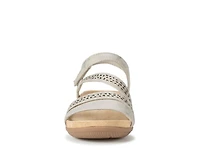 Jinna Wedge Sandal