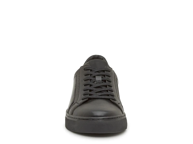 Emerry Sneaker