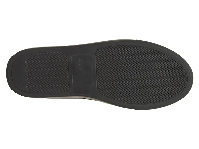 Emerry Sneaker