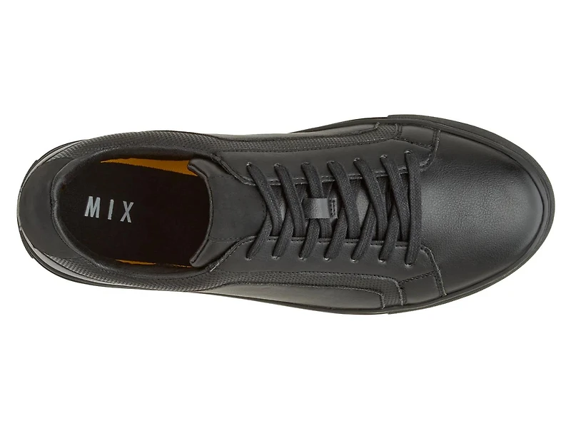 Emerry Sneaker