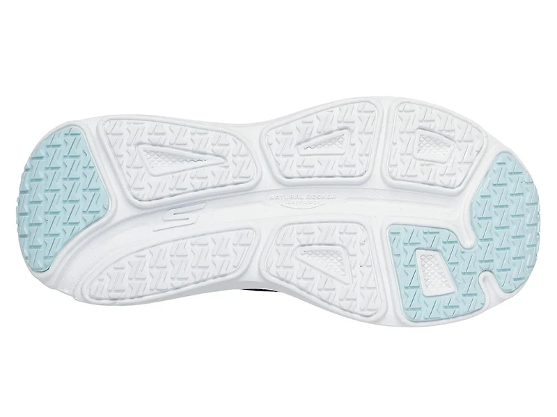 Max Cushioning Endeavour Kauska Slip-On Sneaker