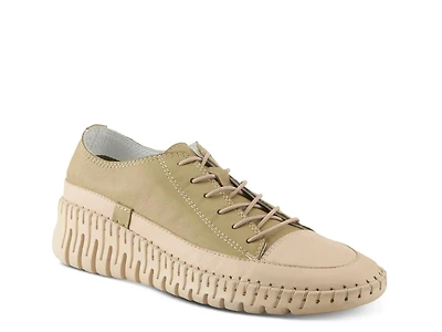 Surana Sneaker - Women's