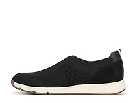 Respect Slip-On Sneaker