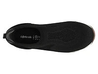 Respect Slip-On Sneaker