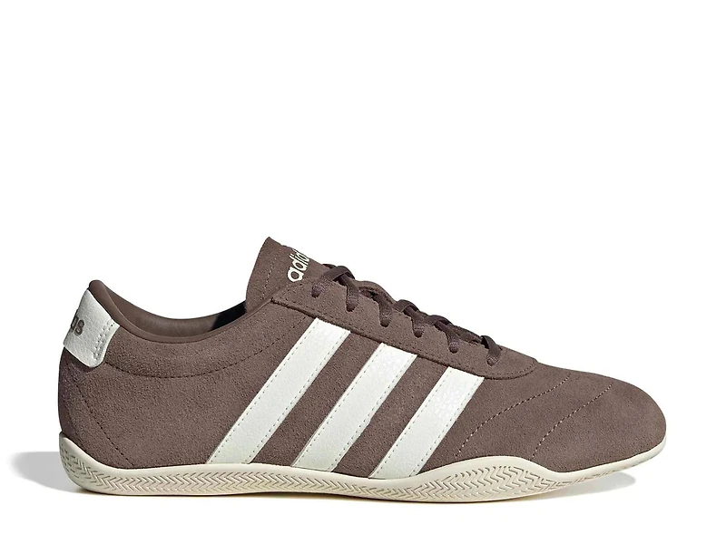 Grand Court Lo Sneaker