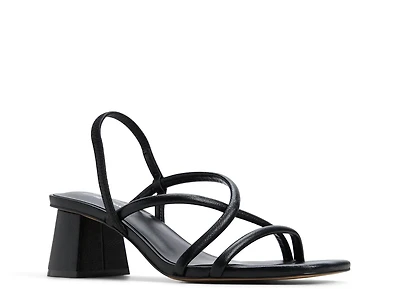 Kiira Sandal