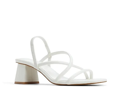 Kiira Sandal
