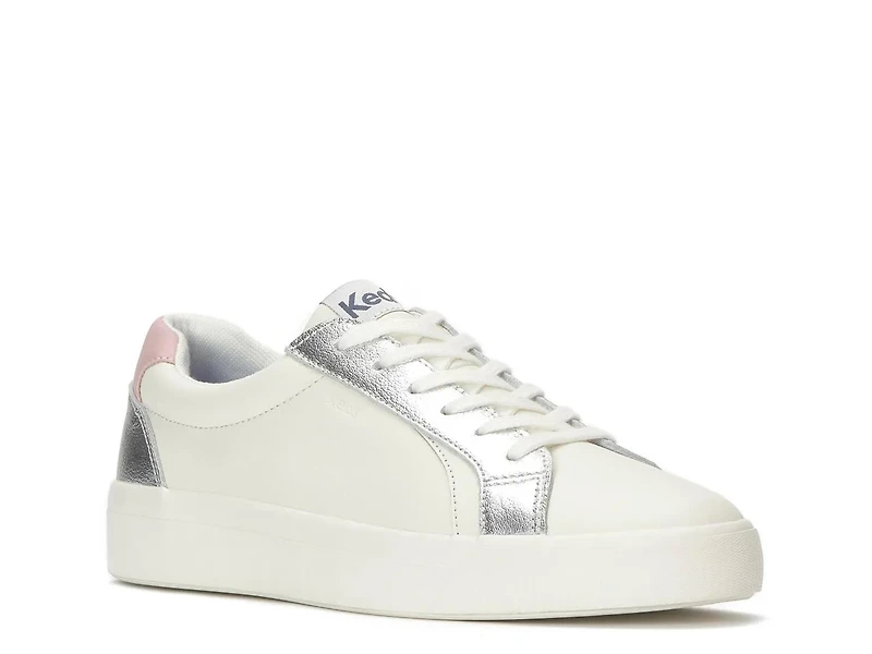 Pursuit Sneaker - Women's